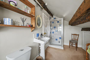 Shower room- click for photo gallery